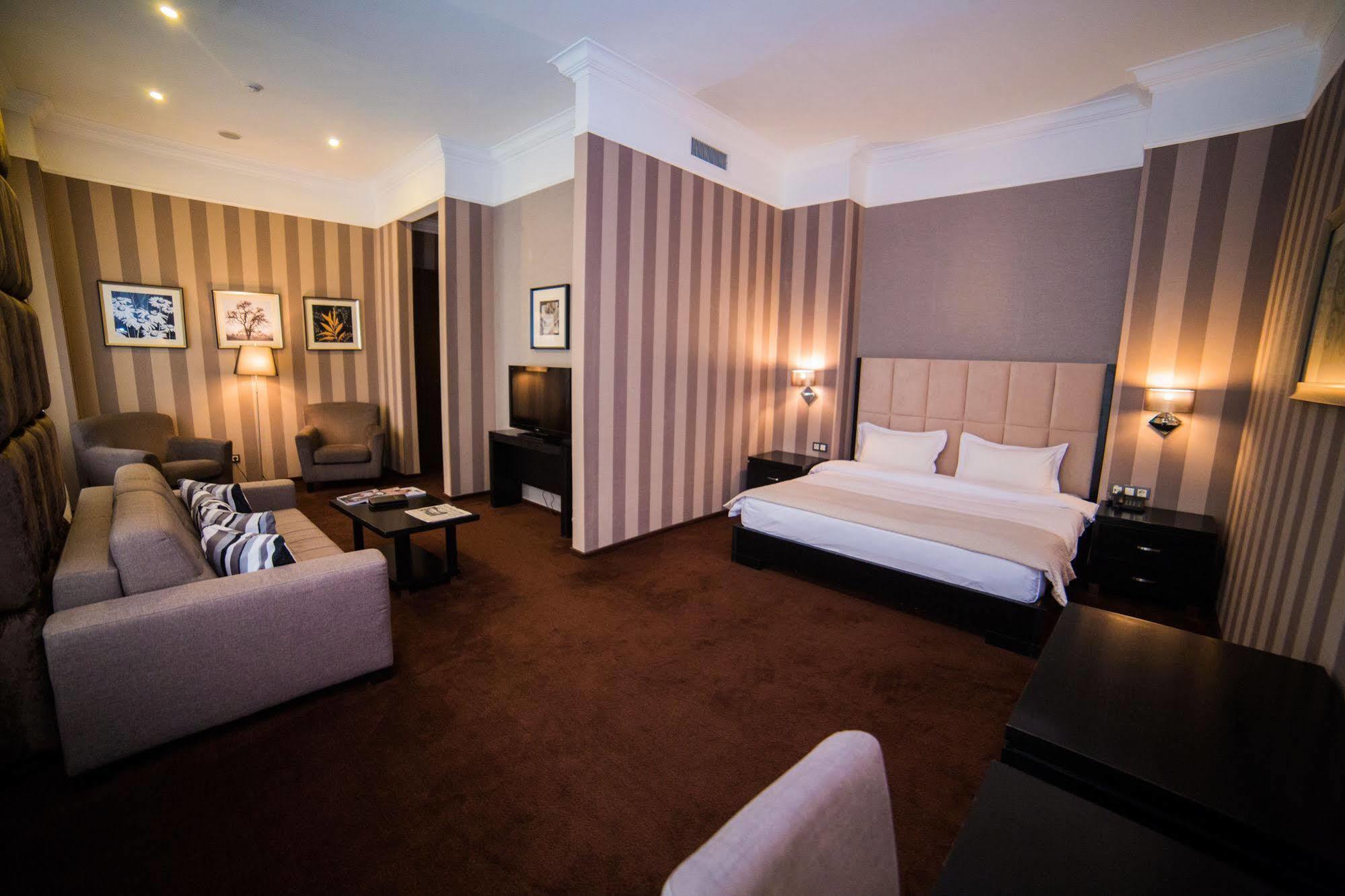 Jelsomino Boutique Hotel Astana Exteriör bild